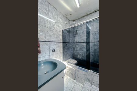 Casa à venda com 75m², 3 quartos e sem vagaBanheiro da Suíte