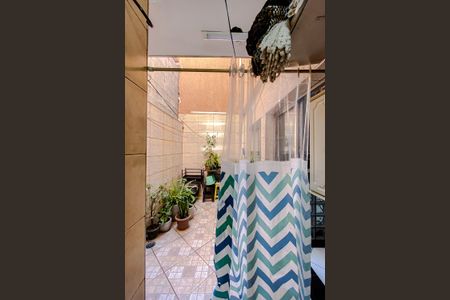 Casa à venda com 75m², 3 quartos e sem vagaÁrea de Serviço