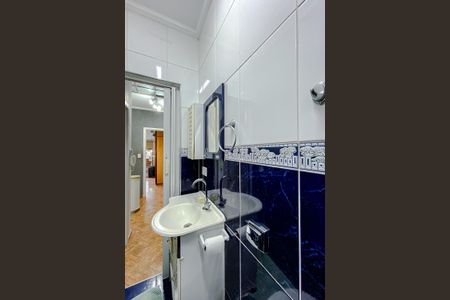 Casa à venda com 75m², 3 quartos e sem vagaBanheiro