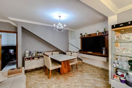 Casa à venda com 75m², 3 quartos e sem vagaSala