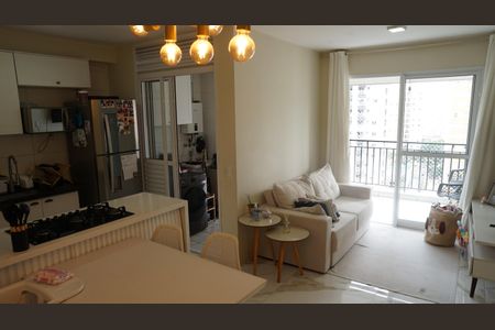 Apartamento à venda com 66m², 2 quartos e 1 vagaSala