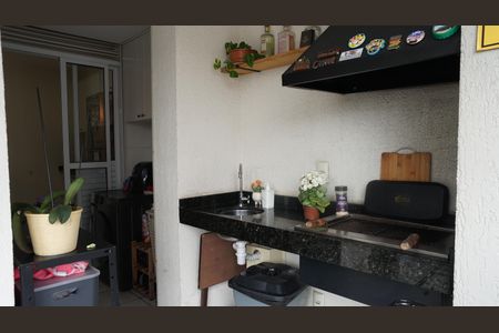 Apartamento à venda com 66m², 2 quartos e 1 vagaChurrasqueira