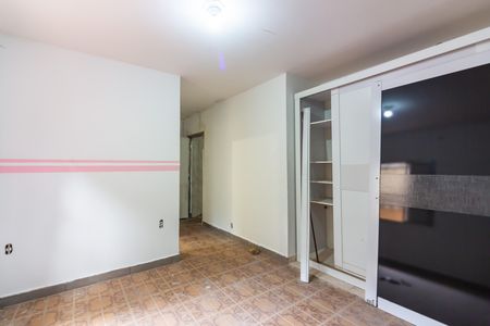 Casa à venda com 300m², 6 quartos e 4 vagasQuarto 3