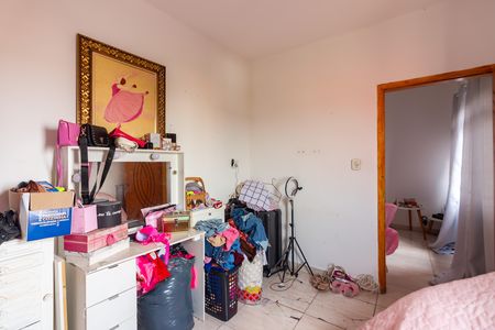 Casa à venda com 300m², 6 quartos e 4 vagasQuarto 2