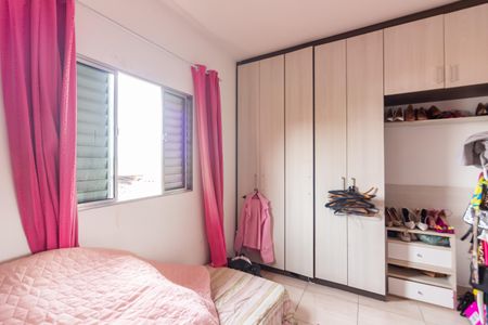 Casa à venda com 300m², 6 quartos e 4 vagasQuarto 2