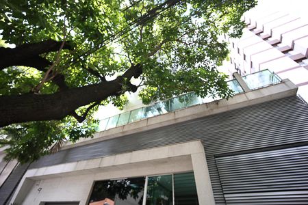 Apartamento à venda com 90m², 3 quartos e 2 vagas Apartamento à venda com 90m², 3 quartos e 2 vagasFachada