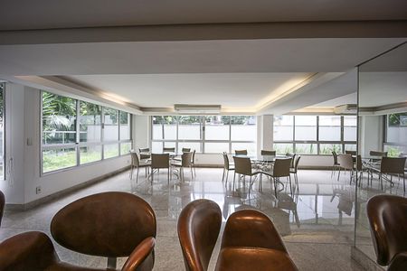 Apartamento à venda com 90m², 3 quartos e 2 vagas Apartamento à venda com 90m², 3 quartos e 2 vagasÁrea comum - Salão de festas