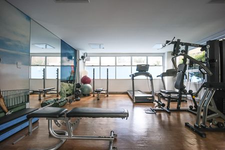 Apartamento à venda com 90m², 3 quartos e 2 vagas Apartamento à venda com 90m², 3 quartos e 2 vagasÁrea comum - Academia