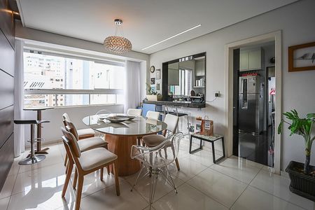 Apartamento à venda com 90m², 3 quartos e 2 vagas Apartamento à venda com 90m², 3 quartos e 2 vagasSala de Jantar