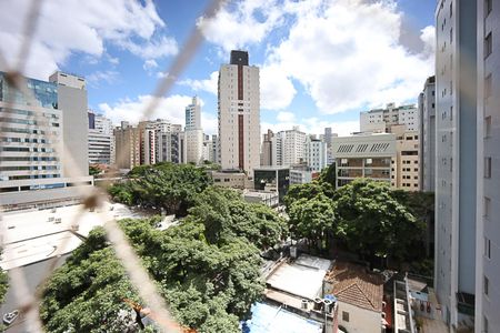 Apartamento à venda com 90m², 3 quartos e 2 vagas Apartamento à venda com 90m², 3 quartos e 2 vagasVista