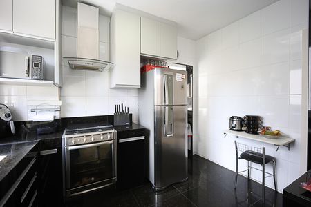 Apartamento à venda com 90m², 3 quartos e 2 vagas Apartamento à venda com 90m², 3 quartos e 2 vagasCozinha