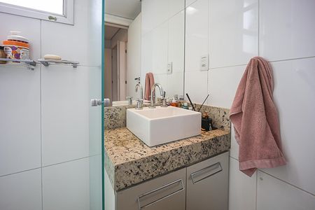 Apartamento à venda com 90m², 3 quartos e 2 vagas Apartamento à venda com 90m², 3 quartos e 2 vagasBanheiro Social