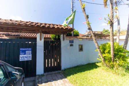 Casa à venda com 360m², 3 quartos e 4 vagasPlaquinha 