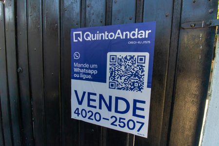 Casa à venda com 360m², 3 quartos e 4 vagasPlaquinha 