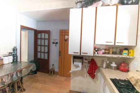 Casa à venda com 360m², 3 quartos e 4 vagasCozinha
