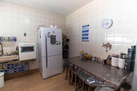 Casa à venda com 360m², 3 quartos e 4 vagasCozinha