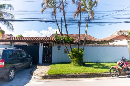 Casa à venda com 360m², 3 quartos e 4 vagasFachada