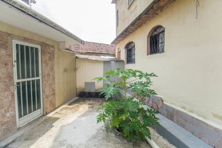 Casa para alugar com 100m², 2 quartos e 1 vaga Casa para alugar com 100m², 2 quartos e 1 vagaÁrea externa