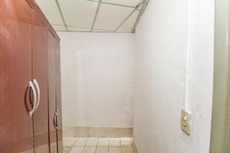 Casa para alugar com 100m², 2 quartos e 1 vaga Casa para alugar com 100m², 2 quartos e 1 vagaCloset da Suíte