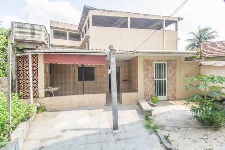 Casa para alugar com 100m², 2 quartos e 1 vaga Casa para alugar com 100m², 2 quartos e 1 vagaFachada