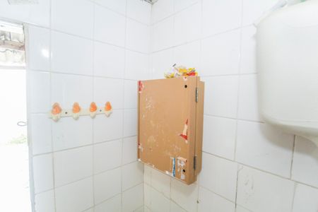 Casa para alugar com 100m², 2 quartos e 1 vaga Casa para alugar com 100m², 2 quartos e 1 vagaBanheiro