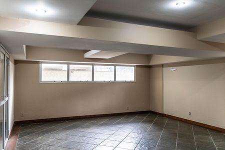 Apartamento à venda com 150m², 3 quartos e 1 vaga Apartamento à venda com 150m², 3 quartos e 1 vagaÁrea comum - Salão de festas
