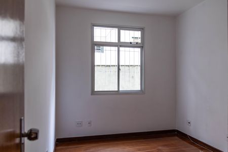 Apartamento à venda com 150m², 3 quartos e 1 vaga Apartamento à venda com 150m², 3 quartos e 1 vagaQuarto 2