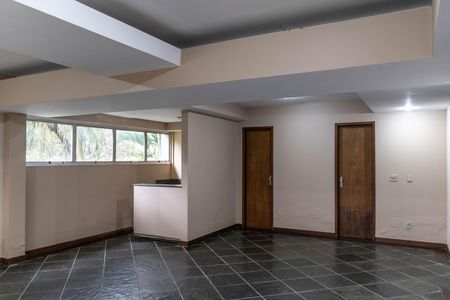 Apartamento à venda com 150m², 3 quartos e 1 vaga Apartamento à venda com 150m², 3 quartos e 1 vagaÁrea comum - Salão de festas
