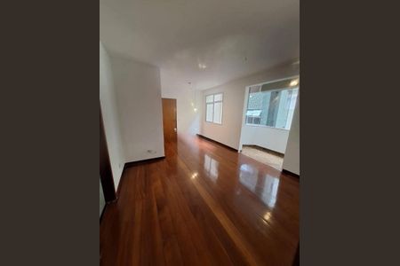 Apartamento para alugar com 150m², 3 quartos e 1 vaga Apartamento para alugar com 150m², 3 quartos e 1 vagaSala