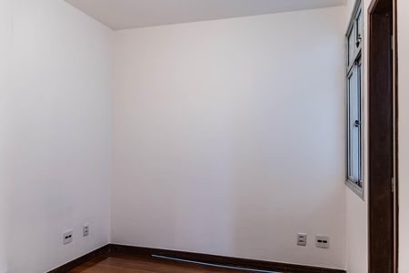 Apartamento à venda com 150m², 3 quartos e 1 vaga Apartamento à venda com 150m², 3 quartos e 1 vagaSuíte