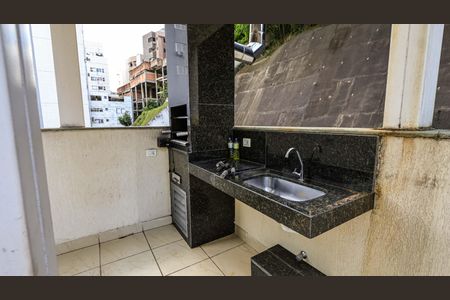 Apartamento para alugar com 60m², 2 quartos e 2 vagasÁrea comum - Churrasqueira