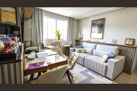 Apartamento para alugar com 60m², 2 quartos e 2 vagasSala