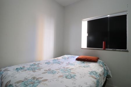 Quarto 1 de apartamento para alugar com 2 quartos, 55m² em Jardim Ipanema, Uberlândia