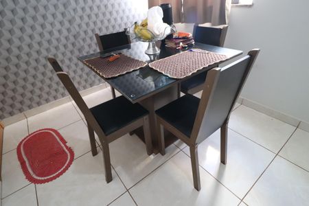 Sala de apartamento para alugar com 2 quartos, 55m² em Jardim Ipanema, Uberlândia