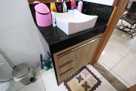 Apartamento para alugar com 55m², 2 quartos e 1 vagaBanheiro Social