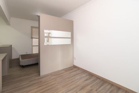 Sala de apartamento para alugar com 1 quarto, 30m² em Centro Histórico, Porto Alegre
