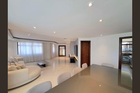 Apartamento para alugar com 3 quartos, 217m² em Buritis, Belo Horizonte