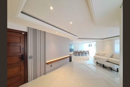 Apartamento para alugar com 3 quartos, 217m² em Buritis, Belo Horizonte