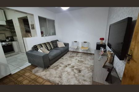 Sala de casa para alugar com 5 quartos, 225m² em Conjunto Promorar Sao Luis, São Paulo