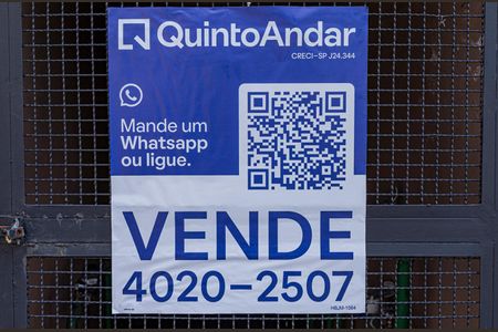 Casa à venda com 100m², 3 quartos e 3 vagas Casa à venda com 100m², 3 quartos e 3 vagasPlaca