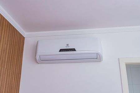 Casa à venda com 100m², 3 quartos e 3 vagas Casa à venda com 100m², 3 quartos e 3 vagasSuite