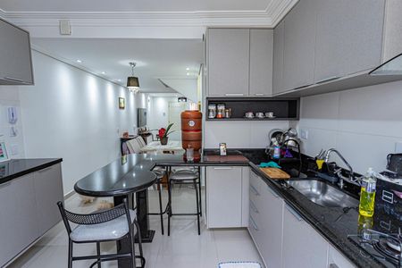 Casa à venda com 100m², 3 quartos e 3 vagas Casa à venda com 100m², 3 quartos e 3 vagasCozinha