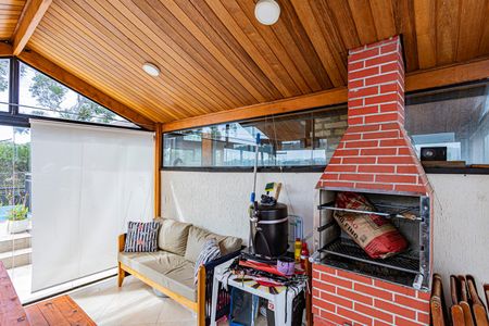 Casa à venda com 100m², 3 quartos e 3 vagas Casa à venda com 100m², 3 quartos e 3 vagasEspaço Gourmet