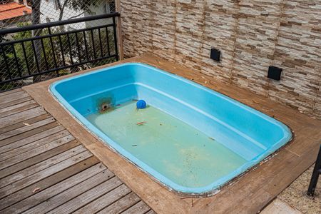 Casa à venda com 100m², 3 quartos e 3 vagas Casa à venda com 100m², 3 quartos e 3 vagasPiscina - Terraço