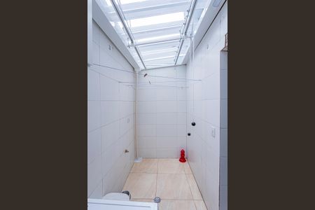 Casa à venda com 100m², 3 quartos e 3 vagas Casa à venda com 100m², 3 quartos e 3 vagasÁrea de Serviço