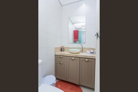 Casa à venda com 100m², 3 quartos e 3 vagas Casa à venda com 100m², 3 quartos e 3 vagasBanheiro suite