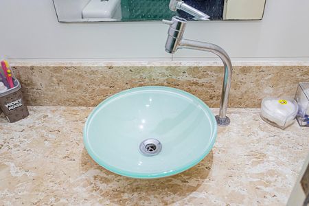 Casa à venda com 100m², 3 quartos e 3 vagas Casa à venda com 100m², 3 quartos e 3 vagasBanheiro suite