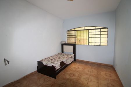 Casa à venda com 120m², 3 quartos e 2 vagasQuarto 2