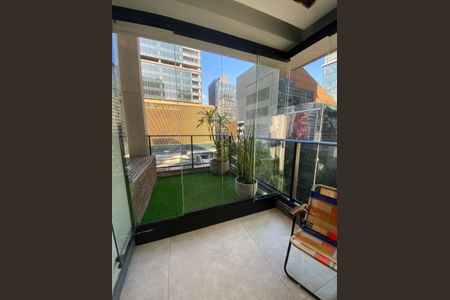 Apartamento à venda com 78m², 2 quartos e 1 vagaVaranda