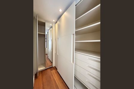 Apartamento à venda com 75m², 1 quarto e 2 vagasSuíte